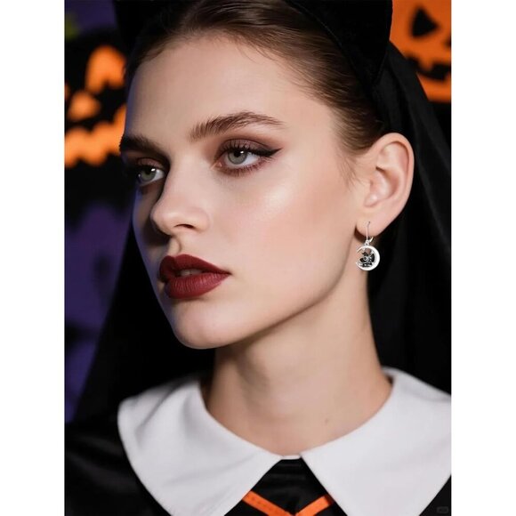 925 Sterling Silver crescent cat Patriotic earrings for Women - Picture 6 of 6